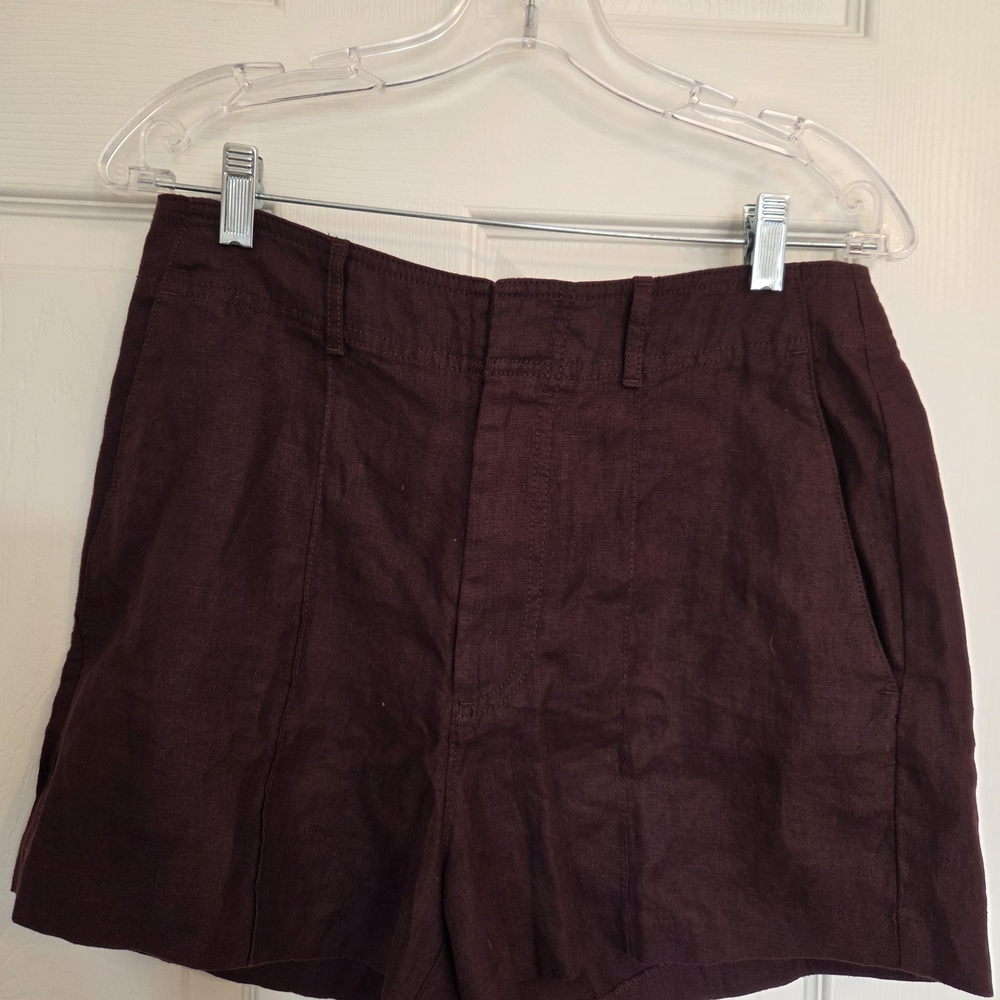 Madewell pintucked Linen Shorts.